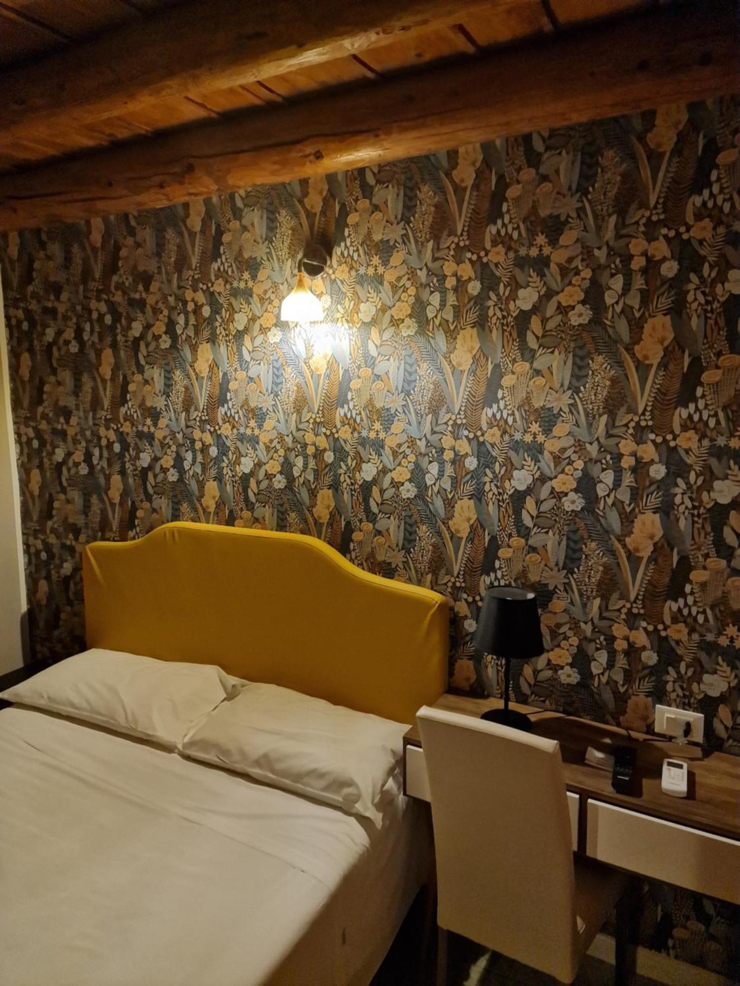 Locanda Al Centrale Caprino Veronese Extérieur photo